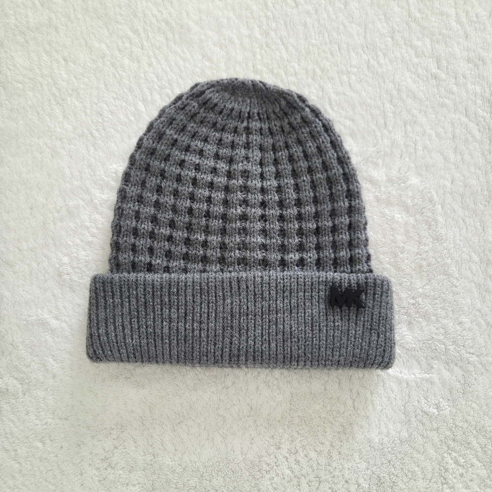 New!!! Michael Kors Gray Knit Beanie Women's Hat